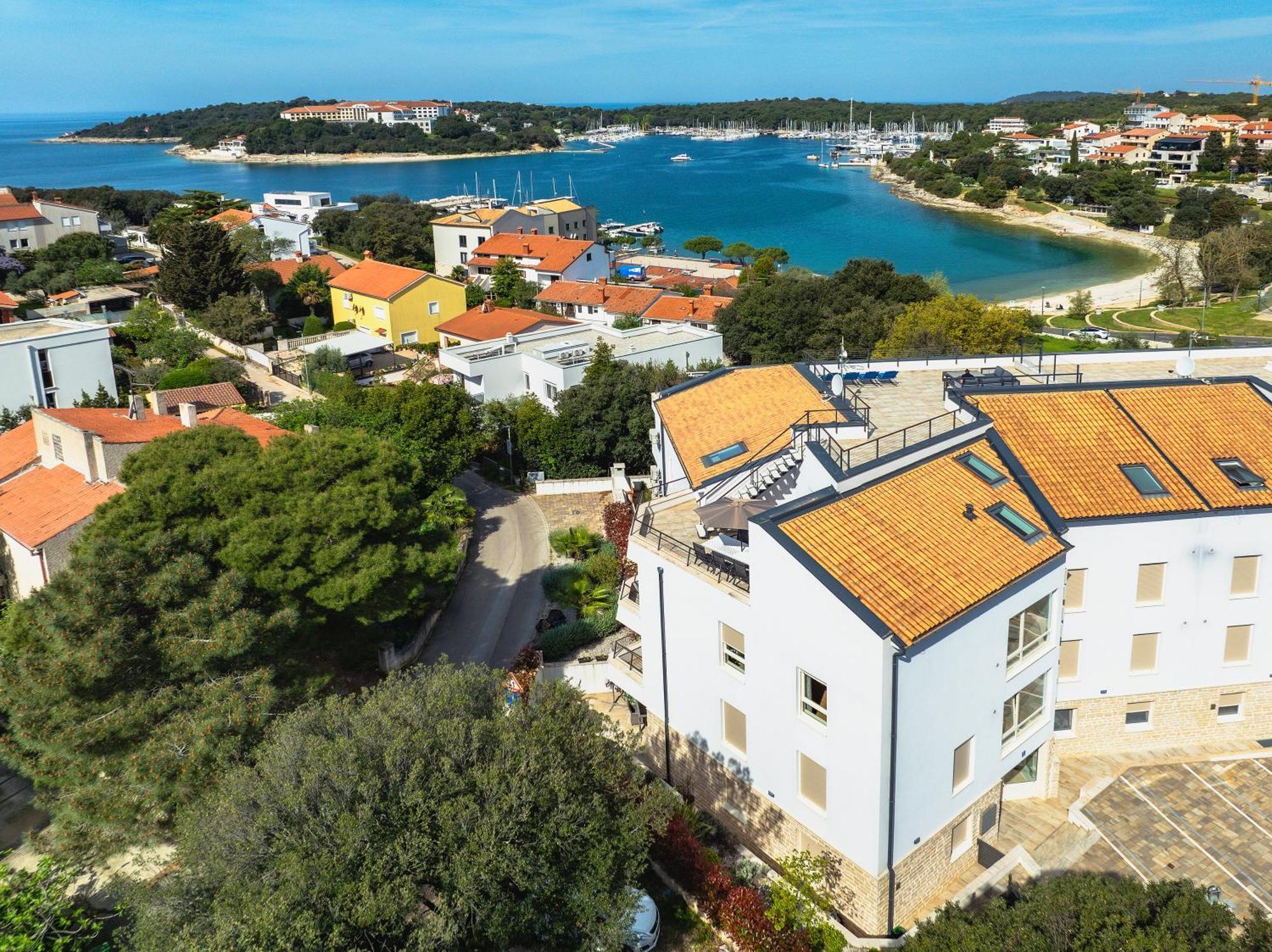 Apartment Klara Pjescana Uvala Buitenkant foto